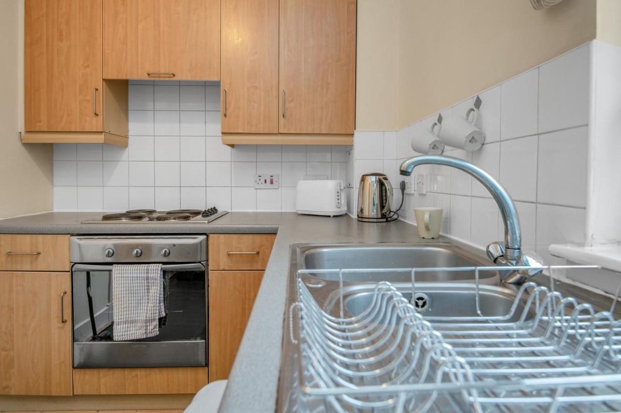 Edinburgh City Center Coady Apartment Sleeps 5 Free Car Park Space Bagian luar foto