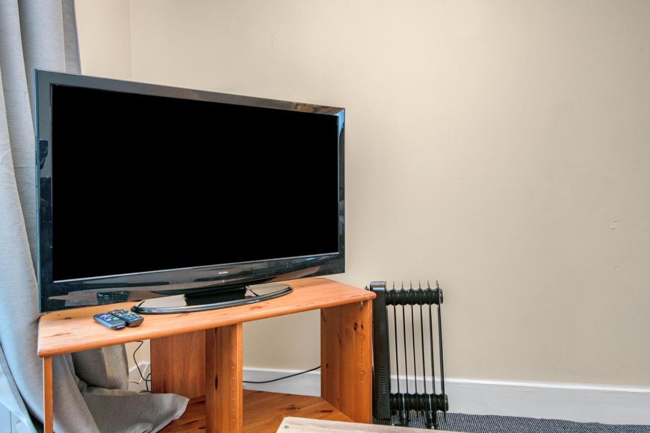 Edinburgh City Center Coady Apartment Sleeps 5 Free Car Park Space Bagian luar foto
