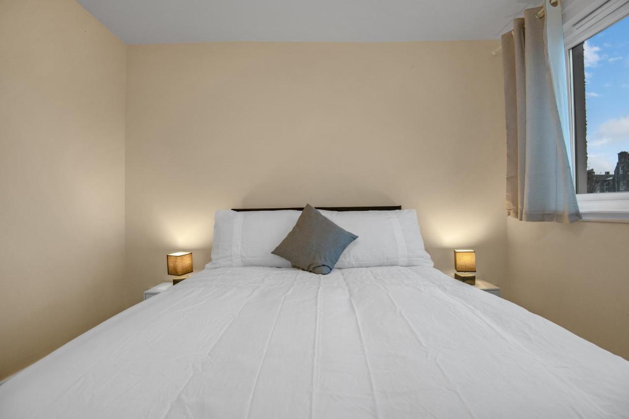 Edinburgh City Center Coady Apartment Sleeps 5 Free Car Park Space Bagian luar foto