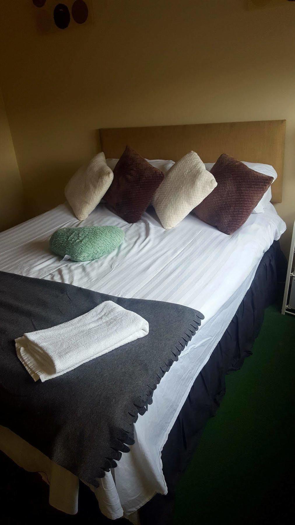 Edinburgh City Center Coady Apartment Sleeps 5 Free Car Park Space Bagian luar foto