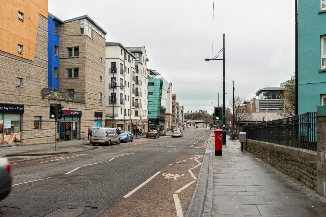 Edinburgh City Center Coady Apartment Sleeps 5 Free Car Park Space Bagian luar foto